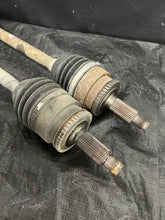 Load image into Gallery viewer, 2006-2007 SUBARU WRX STI OEM 6SPD LH RH FRONT AXLE SHAFT PAIR #503881