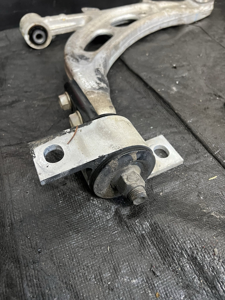 04-07 SUBARU WRX STI OEM FRONT LOWER ALUMINUM CONTROL ARMS PAIR #503881