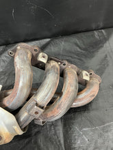 Load image into Gallery viewer, 2000-2003 Honda S2000 Exhaust Manifold Header OEM